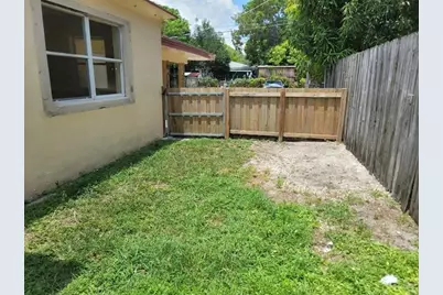 1907  Cleveland St, Unit #Rear, Hollywood, FL 33020 - Photo 13