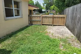 1907 Cleveland St, Hollywood, FL 33020 - Photo 13