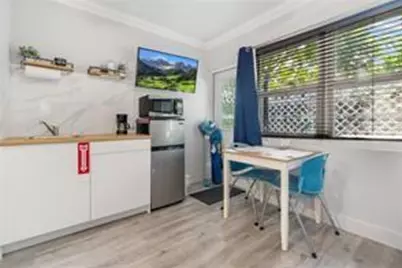 2625 NE 13th Ct, Unit #4, Fort Lauderdale, FL 33304 - Photo 5