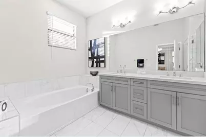 4919  Whispering Way, Fort Lauderdale, FL 33312 - Photo 19