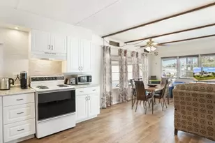 1921 SW 87th Terrace, Davie, FL 33324 - Photo 17