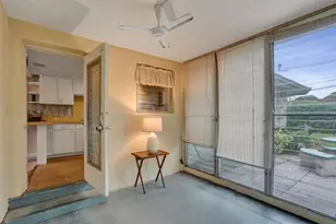 1892 NE 33rd St, Oakland Park, FL 33306 - Photo 19