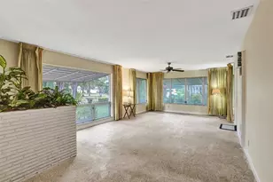 1892 NE 33rd St, Oakland Park, FL 33306 - Photo 11