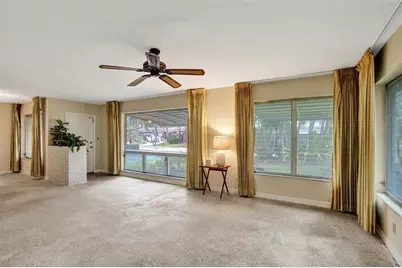 1892 NE 33rd St, Oakland Park, FL 33306 - Photo 7