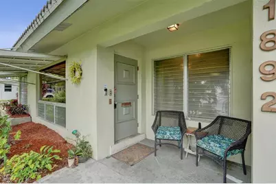 1892 NE 33rd St, Oakland Park, FL 33306 - Photo 3