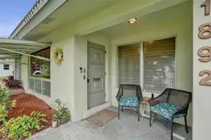 1892 NE 33rd St, Oakland Park, FL 33306 - Photo 3