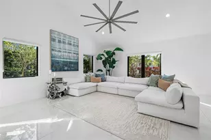 737 NE Boca Bay Colony Dr, Boca Raton, FL 33487 - Photo 7