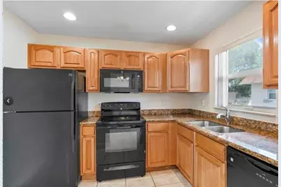 5300 NW 18th St, Unit #4, Lauderhill, FL 33313 - Photo 9