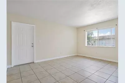 5300 NW 18th St, Unit #4, Lauderhill, FL 33313 - Photo 11