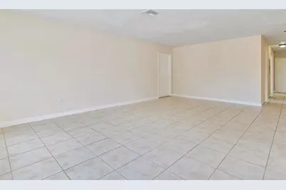 5300 NW 18th St, Unit #4, Lauderhill, FL 33313 - Photo 5