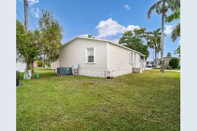 8531 SW 20th Ct, Davie, FL 33324 - Photo 11