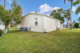 8531 SW 20th Ct, Davie, FL 33324 - Photo 11