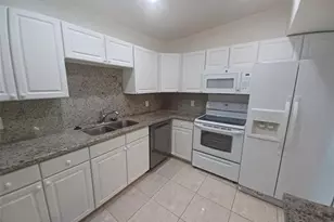 301 N Pine Island Rd, Plantation, FL 33324 - Photo 5