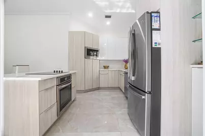 1427  Seagrape Cir, Weston, FL 33326 - Photo 17