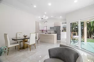 1427 Seagrape Cir, Weston, FL 33326 - Photo 13