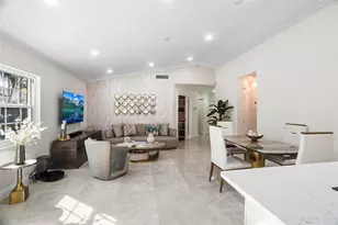 1427 Seagrape Cir, Weston, FL 33326 - Photo 9