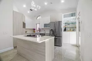 1427 Seagrape Cir, Weston, FL 33326 - Photo 15