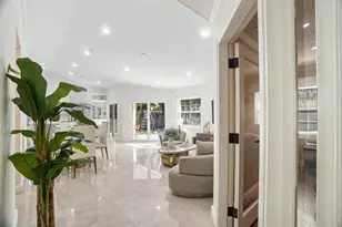 1427 Seagrape Cir, Weston, FL 33326 - Photo 5