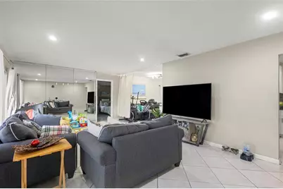 10344  Dorchester Dr, Boca Raton, FL 33428 - Photo 5