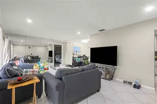 10344 Dorchester Dr, Boca Raton, FL 33428 - Photo 5