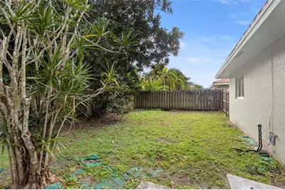 10344  Dorchester Dr, Boca Raton, FL 33428 - Photo 23