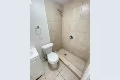 1000 NW 11th Ct, Fort Lauderdale, FL 33311 - Photo 19