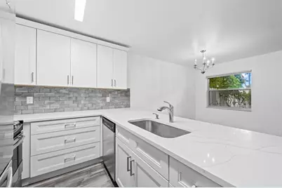 822  Crystal Lake Dr, Deerfield Beach, FL 33064 - Photo 5