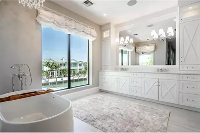 2349 NE 24th St, Lighthouse Point, FL 33064 - Photo 35