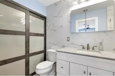 390 NE 10th Ave, Fort Lauderdale, FL 33301 - Photo 19