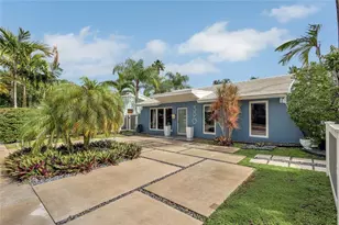 390 NE 10th Ave, Fort Lauderdale, FL 33301 - Photo 1