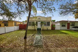 1934 Washington St, Hollywood, FL 33020 - Photo 3