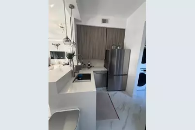 2421  Lake Pancoast Dr, Unit #Eg, Miami Beach, FL 33140 - Photo 15