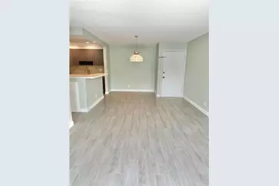 130  Cypress Club Dr, Unit #323, Pompano Beach, FL 33060 - Photo 5