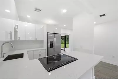 1812 SW 30th St, Fort Lauderdale, FL 33315 - Photo 7