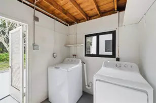 1812 SW 30th St, Fort Lauderdale, FL 33315 - Photo 13