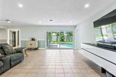 2181 NE 62nd St, Fort Lauderdale, FL 33308 - Photo 15