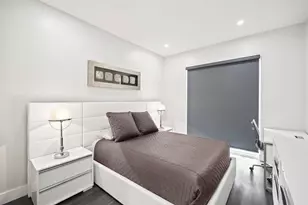 2631 NE 14th Ave Unit, Wilton Manors, FL 33334 - Photo 17