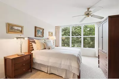 3900  Oaks Clubhouse Dr, Unit #409, Pompano Beach, FL 33069 - Photo 7