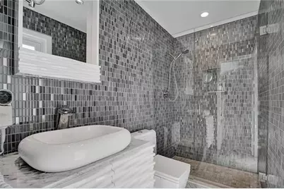 2830 NE 55th St, Fort Lauderdale, FL 33308 - Photo 9