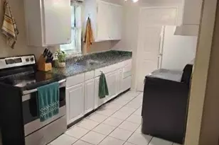 324 NW 3rd St, Deerfield Beach, FL 33441 - Photo 3