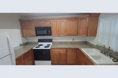 9421 SW Evergreen Pl, Unit #102, Davie, FL 33324 - Photo 13