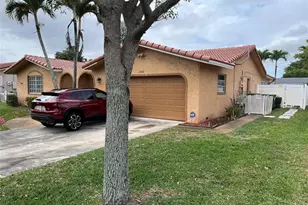 2688 NW 118th Dr, Coral Springs, FL 33065 - Photo 3