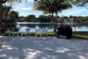 21 Jacaranda Dr, Plantation, FL 33324 - Photo 23