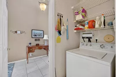 10638 NW 7th St, Pembroke Pines, FL 33026 - Photo 75