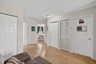 10638 NW 7th St, Pembroke Pines, FL 33026 - Photo 51