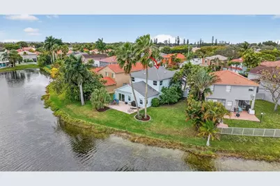 10638 NW 7th St, Pembroke Pines, FL 33026 - Photo 87