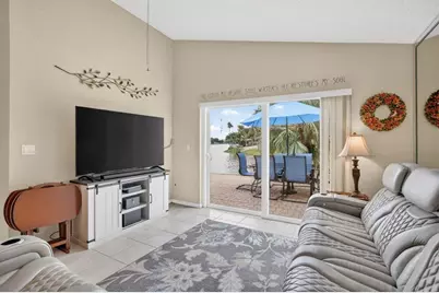 10638 NW 7th St, Pembroke Pines, FL 33026 - Photo 29