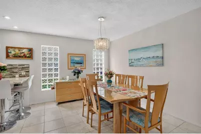 10638 NW 7th St, Pembroke Pines, FL 33026 - Photo 15