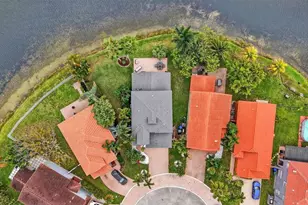 10638 NW 7th St, Pembroke Pines, FL 33026 - Photo 97