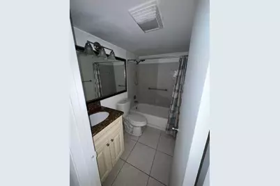 295  Newport T, Unit #295, Deerfield Beach, FL 33442 - Photo 11